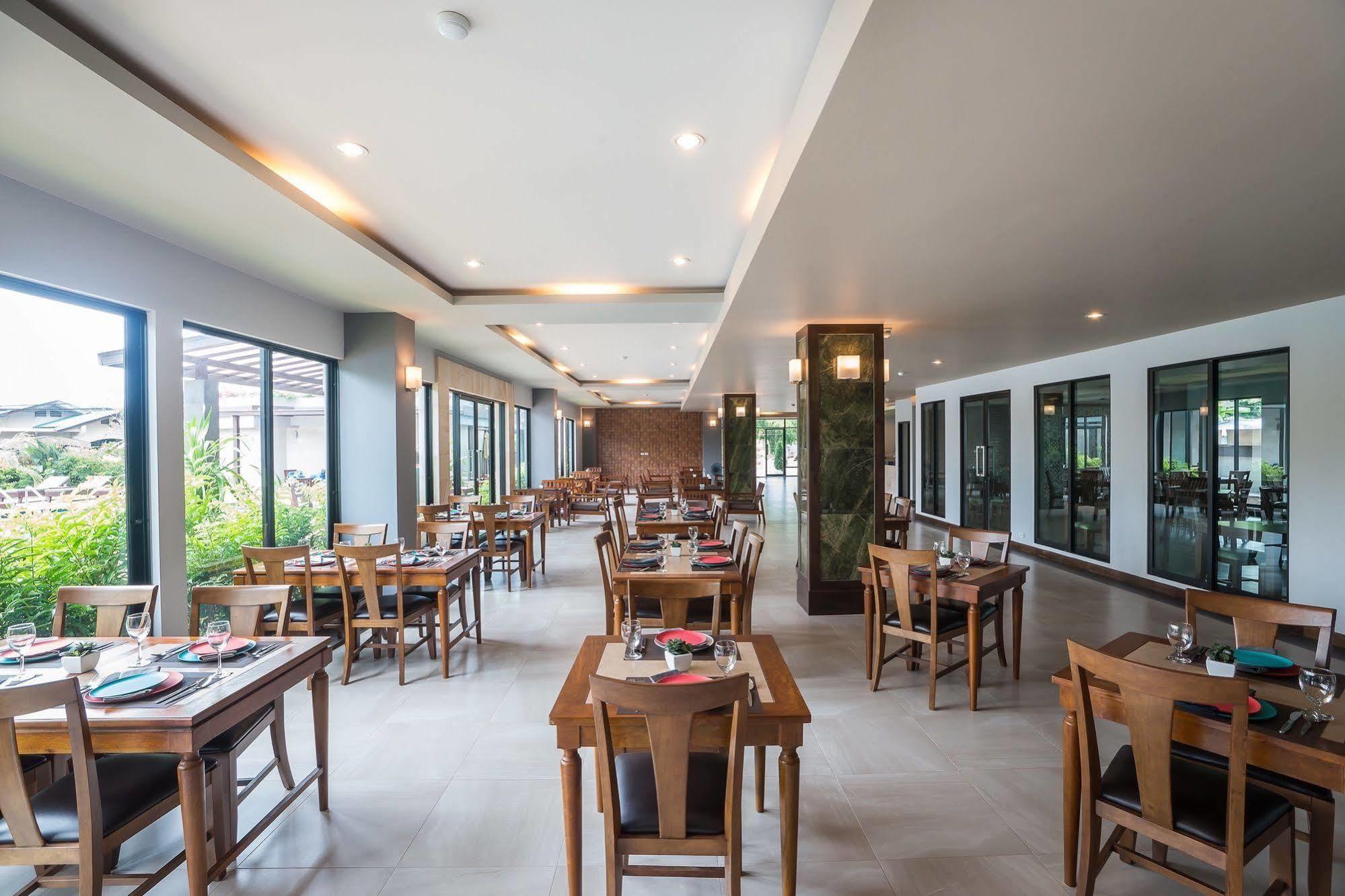 Savotel Na Chom Thian Exterior photo